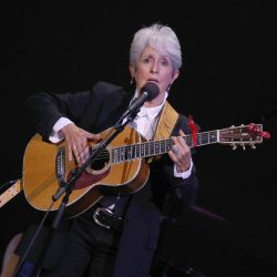 Joan Chandos Báez