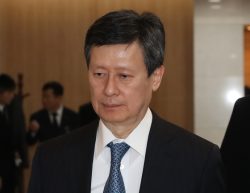 Shin Dong-Joo