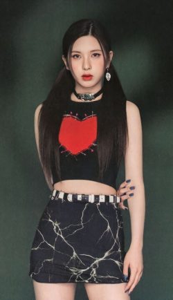 Bae Jin So ( Bae )