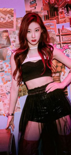 Lee Chae Ryeong ( Chaeryeong )