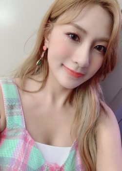 Oh Ha Young ( Hayoung )
