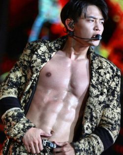 Choi Min Ho ( Minho )