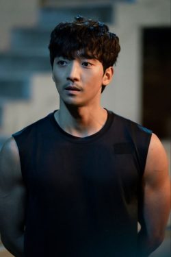 Hwang Hee