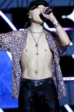 Kang SeungYoon