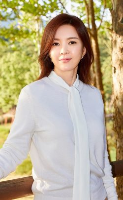 Shin Eun Jung