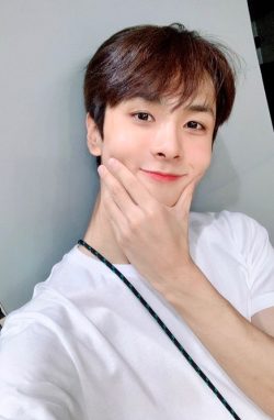 Yoojun ( Jung Gun )