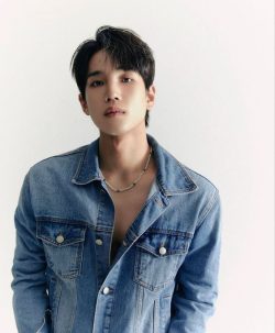 Ahxian ( Park Sung Kook )