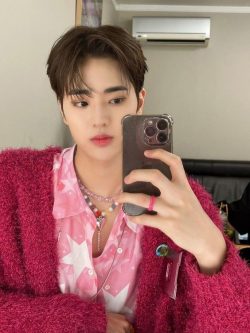 Eunchan ( Choi Byeong-seop )