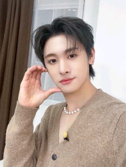 Eunil ( Kim Eunil )