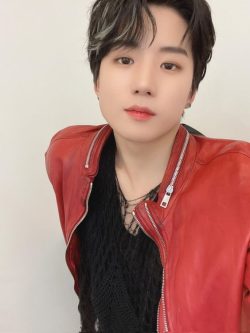 Geonu ( Lee Geonwoo)