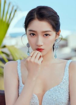 Guan Xiaotong (Gabrielle)