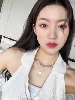 Youi ( Kim Ji Hyeon )