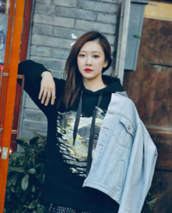 Yu Yue (Yilia Yu)