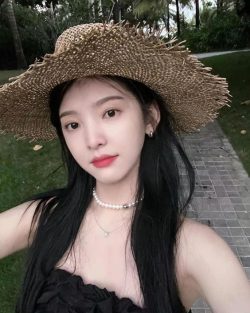 Zhang Ruonan