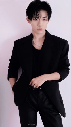 Jackson Yee (Yi Yangqianxi)