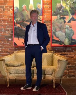 Mikael Persbrandt
